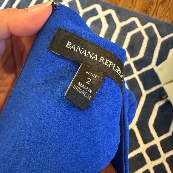 Banana Republic shift Dress.Royal blue. Long sleeve with ties at wrists - Picture 6 of 6